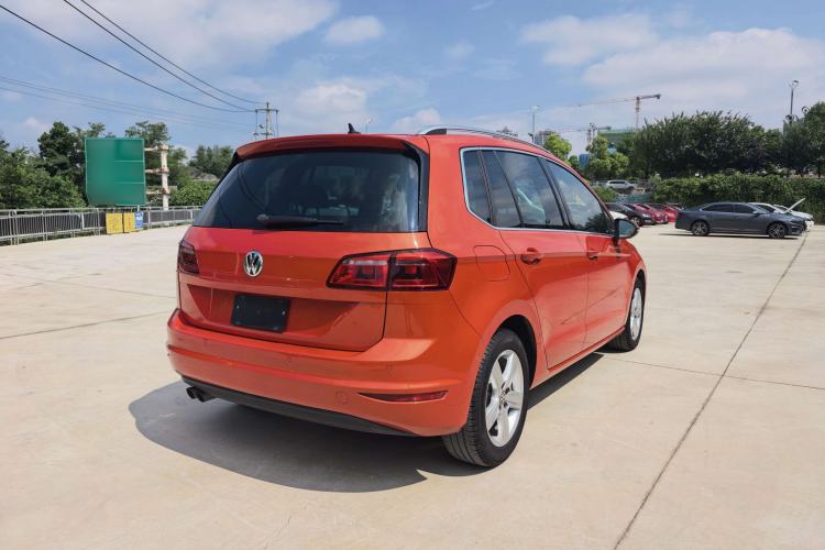 Used Volkswagen Golf 2015 1.4TSI Sportsvan Rear Right 45 Deg