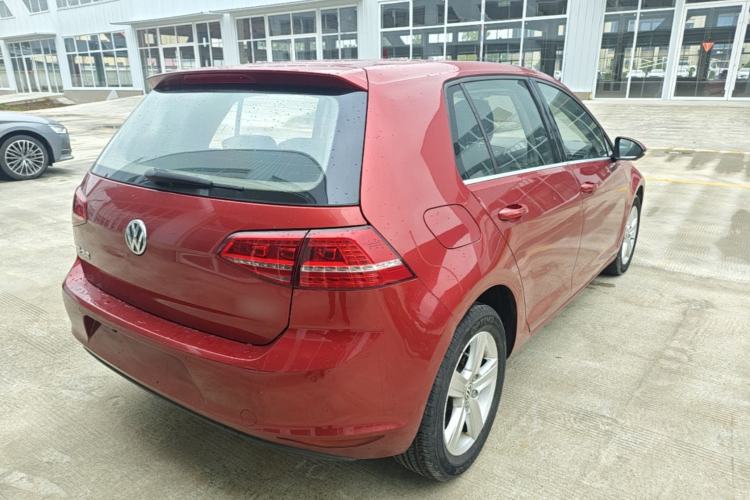 Used Volkswagen Golf 2015 1.6L Automatic Comfort Model Rear Right 45 Deg