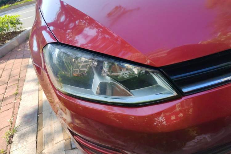 Used Volkswagen Golf 2015 1.6L Automatic Comfort Model Right Front Headlight