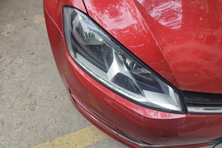 Used Volkswagen Golf 2015 1.4TSI Automatic Comfort Model Right Front Headlight