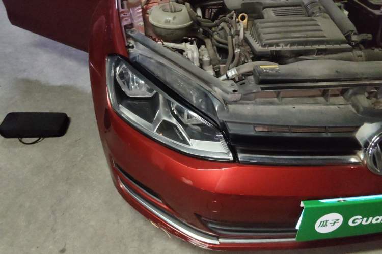 Used Volkswagen Golf 2015 1.4TSI Automatic Comfort Model Right Front Headlight