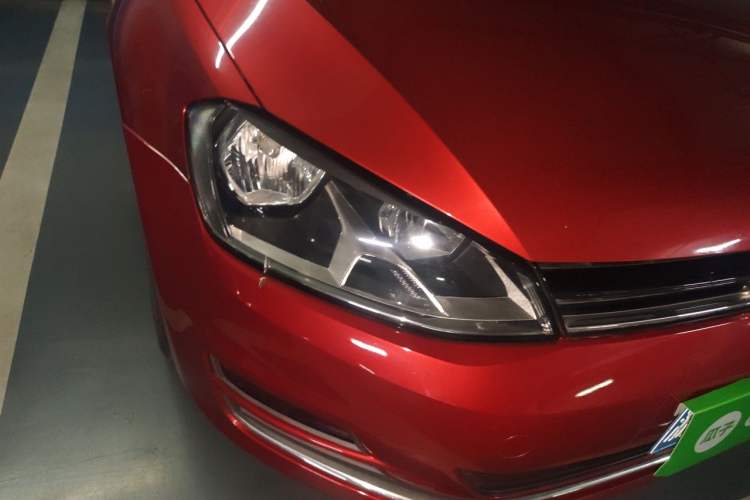 Used Volkswagen Golf 2015 1.4TSI Automatic Luxury Model Right Front Headlight
