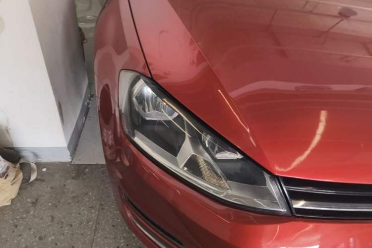 Used Volkswagen Golf 2015 1.4TSI Automatic Luxury Model Right Front Headlight