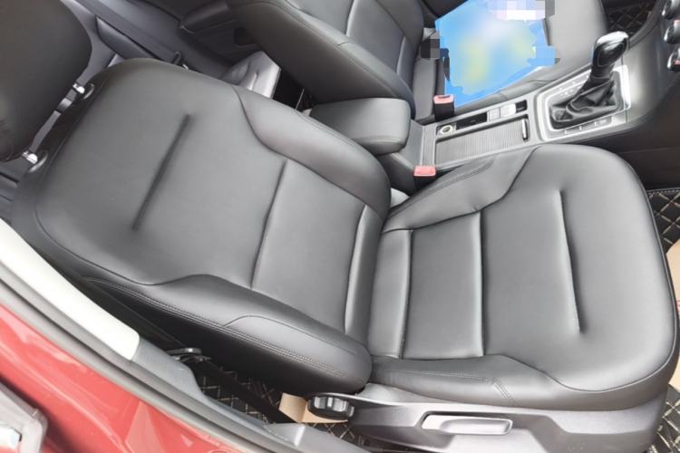 Used Volkswagen Golf 2015 1.4TSI Automatic Comfort Model Right Front Seat