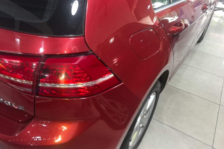 Used Volkswagen Golf 2015 1.6L Automatic Comfort Model Right Rear Taillight