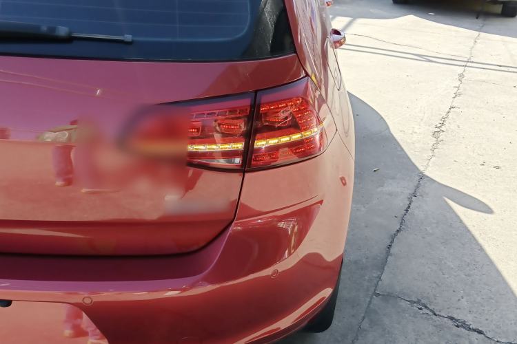 Used Volkswagen Golf 2015 1.6L Automatic Comfort Model Right Rear Taillight