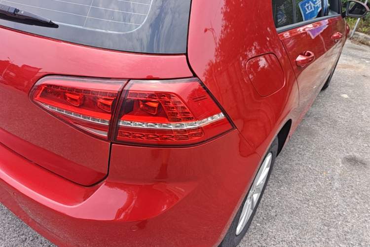 Used Volkswagen Golf 2015 1.6L Automatic Fashion Model Right Rear Taillight