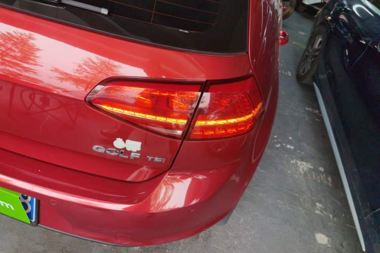 Used Volkswagen Golf 2015 1.4TSI Automatic Comfort Model Right Rear Taillight