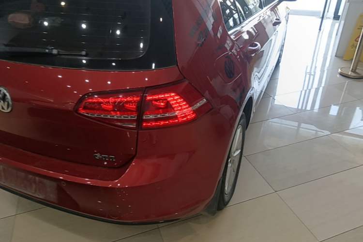 Used Volkswagen Golf 2015 1.6L Automatic Fashion Model Right Rear Taillight