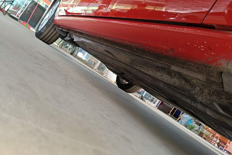 Used Volkswagen Golf 2015 1.4TSI Sportsvan Right Side Sill