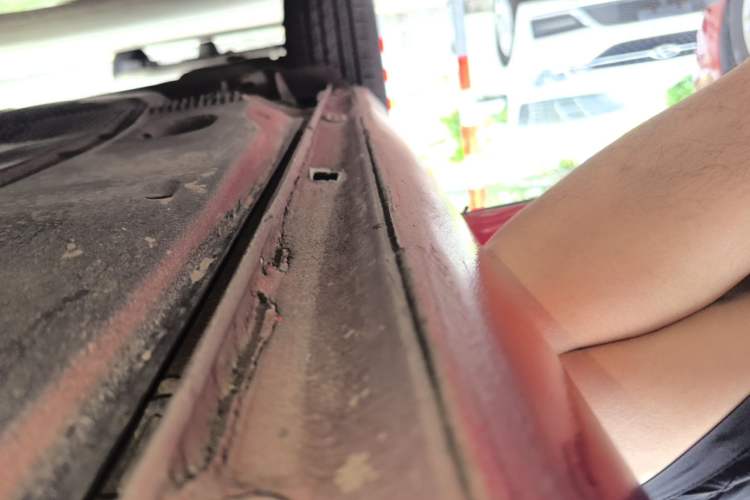 Used Volkswagen Golf 2015 1.6L Automatic Comfort Model Right Side Sill