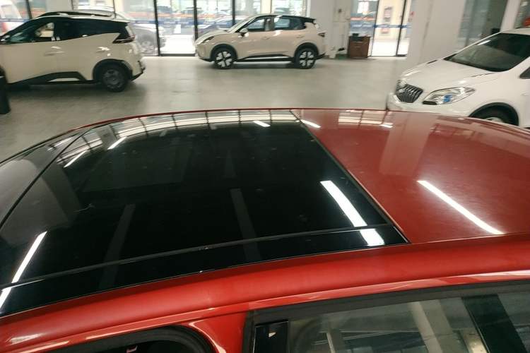 Used Volkswagen Golf 2015 1.6L Automatic Comfort Model Roof