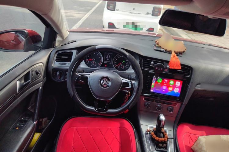 Used Volkswagen Golf 2015 1.6L Automatic Comfort Model Steering Wheel