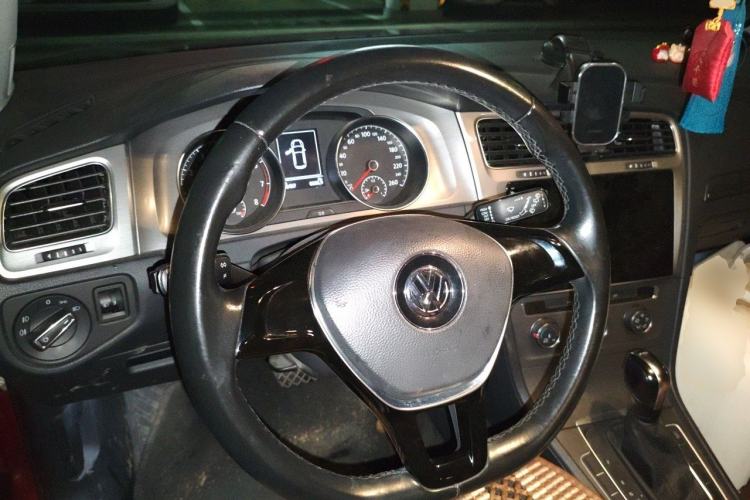 Used Volkswagen Golf 2015 1.4TSI Automatic Comfort Model Steering Wheel