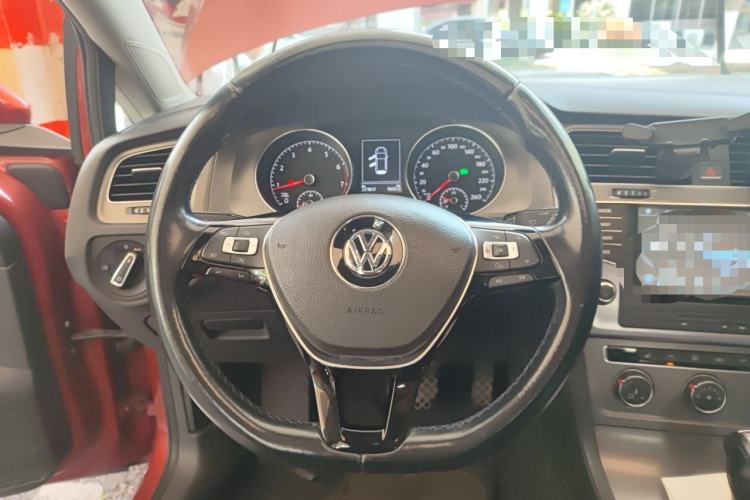 Used Volkswagen Golf 2015 1.4TSI Automatic Luxury Model Steering Wheel