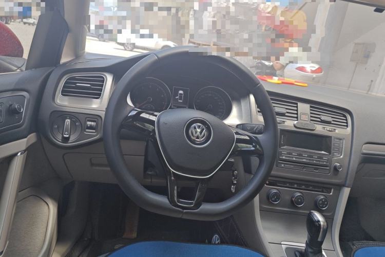 Used Volkswagen Golf 2015 1.2TSI Automatic Comfort Model Steering Wheel