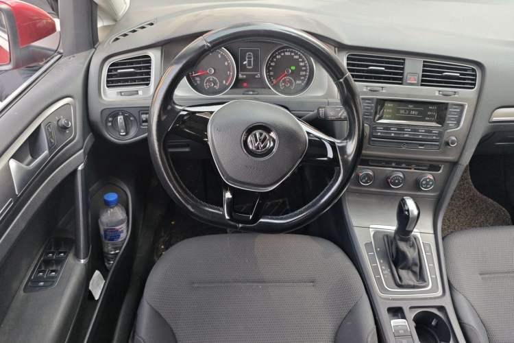 Used Volkswagen Golf 2015 1.4TSI Automatic Comfort Model Steering Wheel