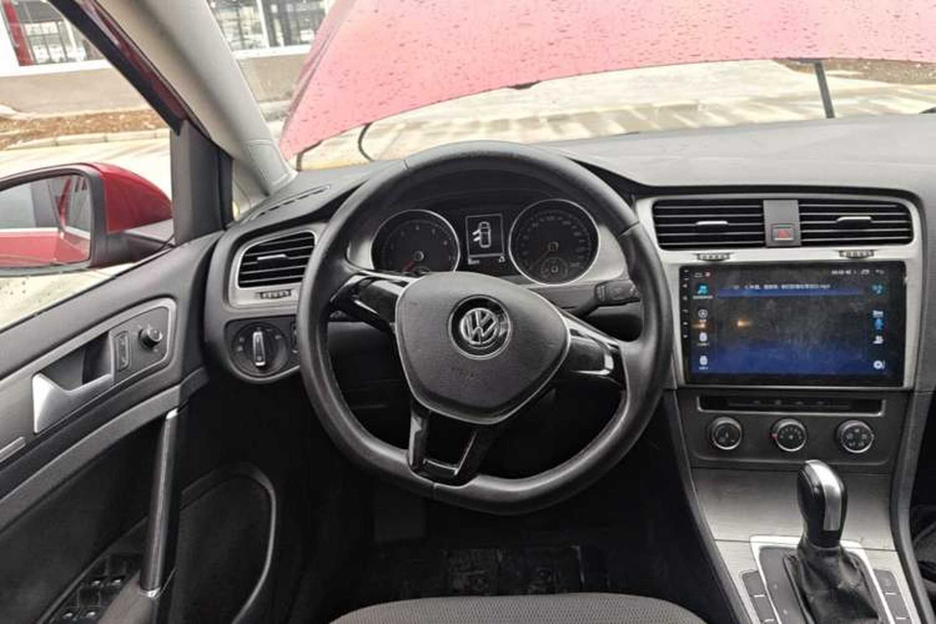 Used Volkswagen Golf 2015 1.6L Automatic Comfort Model Steering Wheel