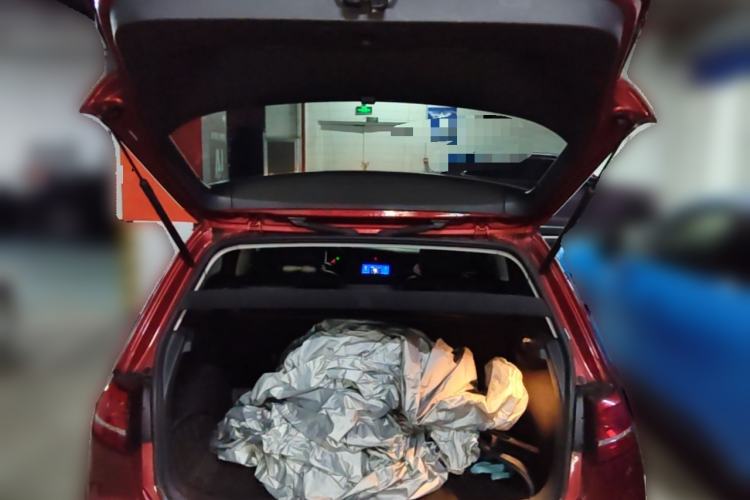 Used Volkswagen Golf 2015 1.6L Automatic Comfort Model Trunk
