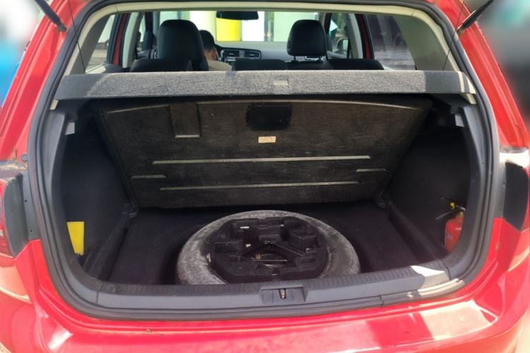 Used Volkswagen Golf 2015 1.4TSI Automatic Flagship Model Trunk