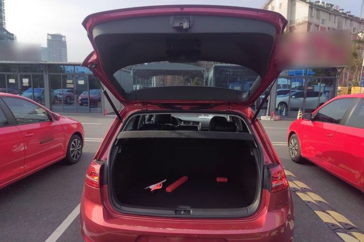 Used Volkswagen Golf 2015 1.4TSI Automatic Comfort Model Trunk