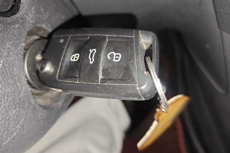 Used Volkswagen Golf 2015 1.4TSI Automatic Comfort Model Vehicle Key