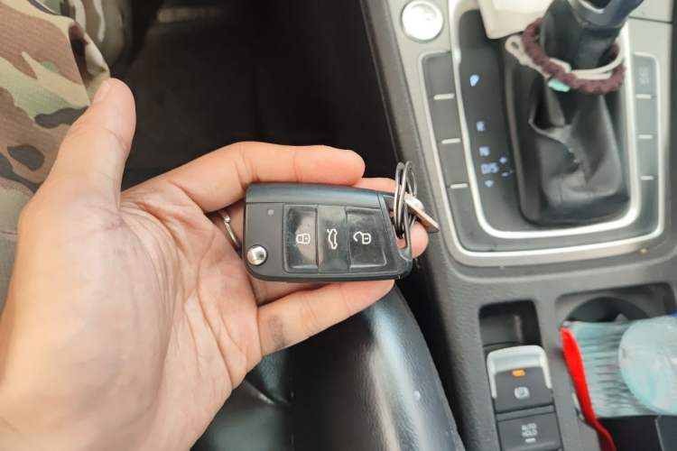 Used Volkswagen Golf 2015 1.4TSI Automatic Luxury Model Vehicle Key