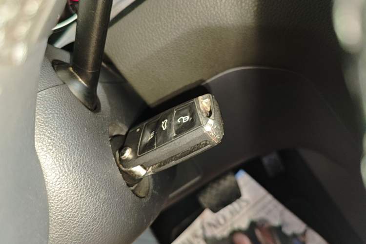 Used Volkswagen Golf 2015 1.4TSI Sportsvan Vehicle Key