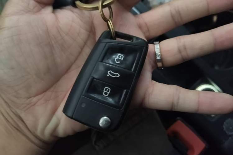 Used Volkswagen Golf 2015 1.4TSI Automatic Luxury Model Vehicle Key
