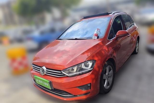 Ojetý Volkswagen Golf 2015 1.4TSI Sportsvan