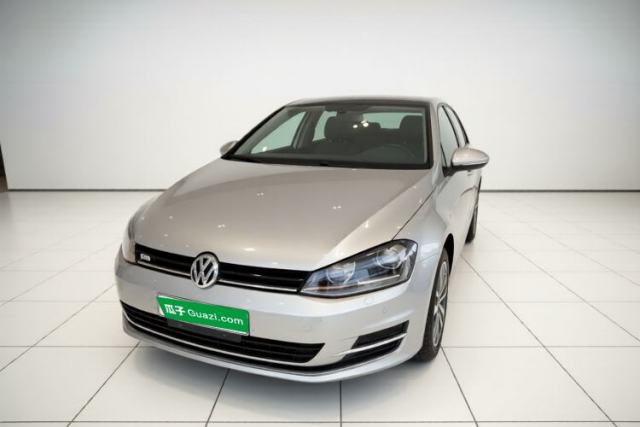 Ojetý Volkswagen Golf 2015 1.4TSI Automatic Comfort Model