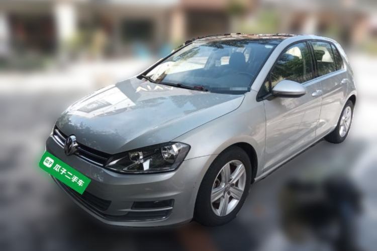Used Volkswagen Golf 2015 1.4TSI Automatic Luxury Model Guazi used car, China used car export, Used car for sale, Used  cars, Cheapest cars for sale