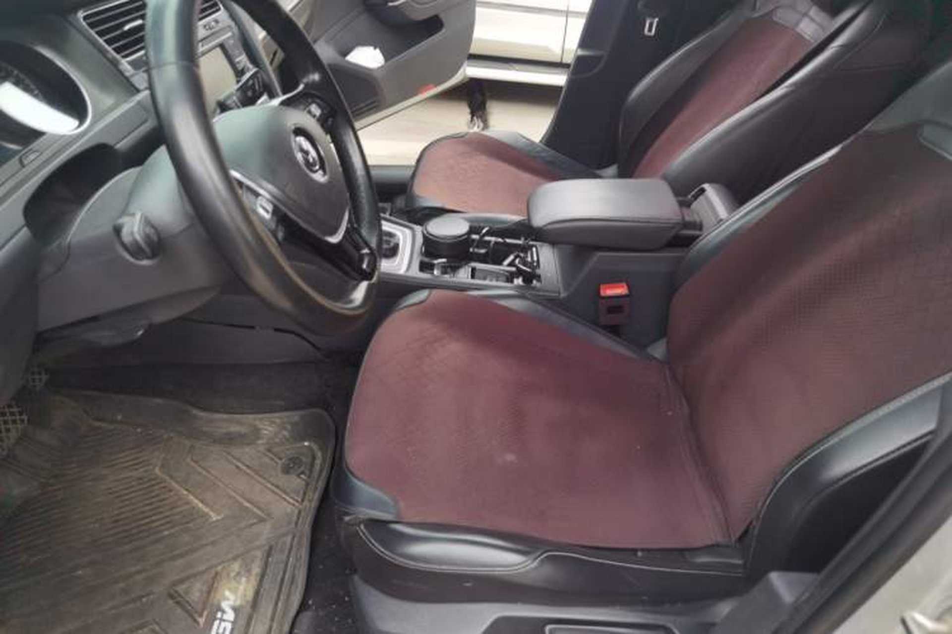 Used Volkswagen Golf 2015 1.4TSI Automatic Luxury Model Driver Seat
