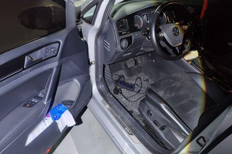 Used Volkswagen Golf 2015 1.4TSI Automatic Flagship Model Driver Seat