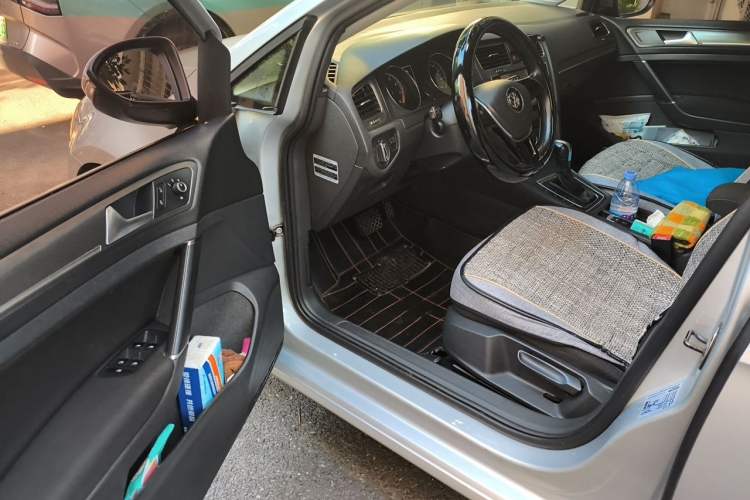 Used Volkswagen Golf 2015 1.6L Automatic Comfort Model Driver Seat