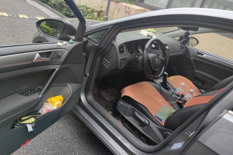 Used Volkswagen Golf 2015 1.4TSI Automatic Comfort Model Driver Seat