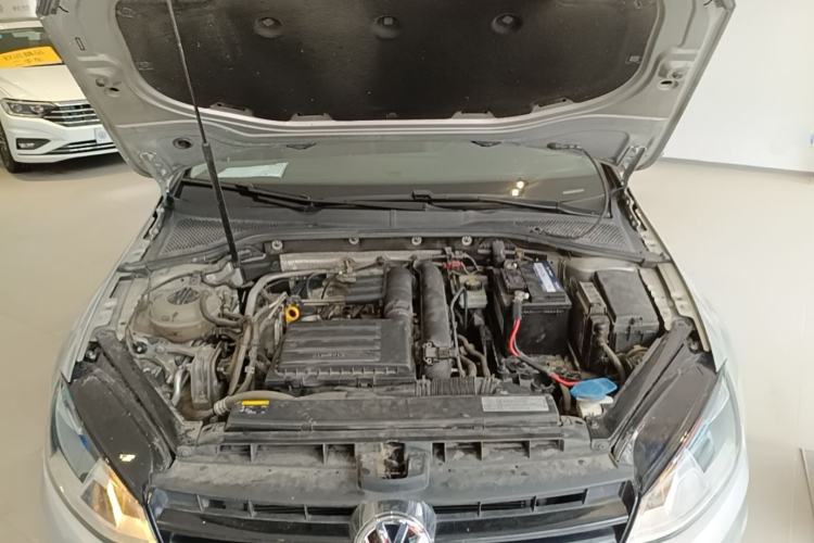 Used Volkswagen Golf 2015 1.4TSI Automatic Comfort Model Engine Bay