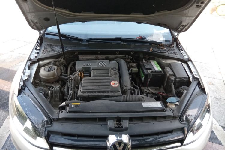 Used Volkswagen Golf 2015 1.4TSI Automatic Luxury Model Engine Bay