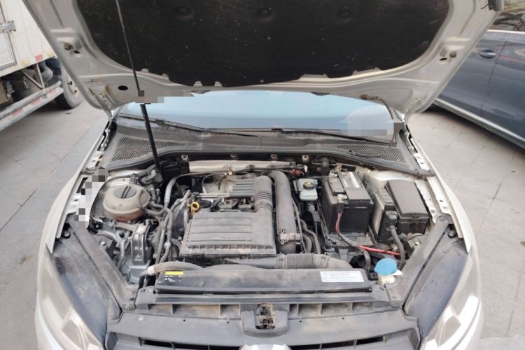 Used Volkswagen Golf 2015 1.4TSI Automatic Comfort Model Engine Bay