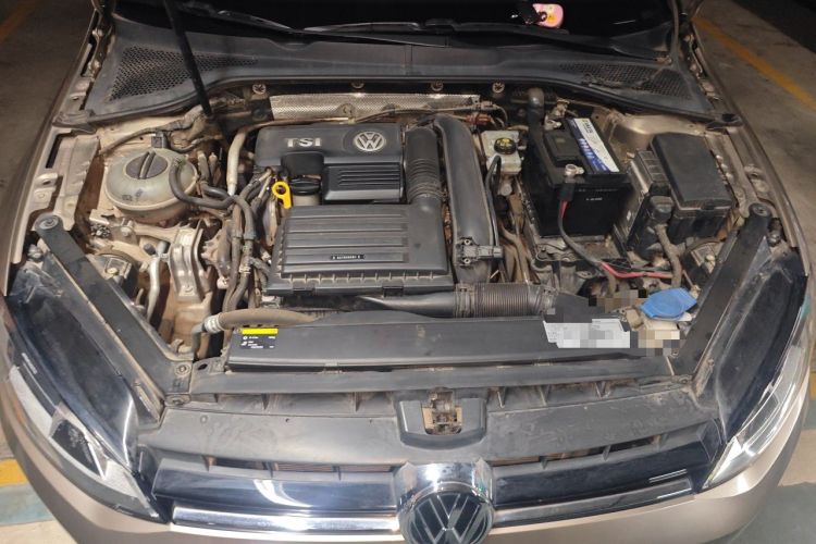 Used Volkswagen Golf 2015 1.4TSI Automatic Comfort Model Engine Bay