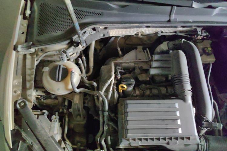 Used Volkswagen Golf 2015 1.4TSI Automatic Comfort Model Engine Bay Right