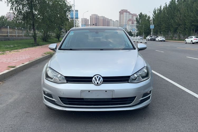 Used Volkswagen Golf 2015 1.4TSI Automatic Luxury Model Exterior 1