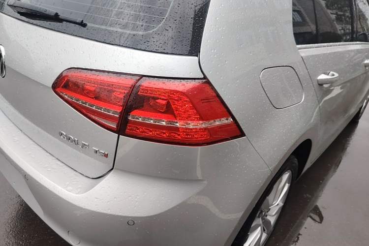 Used Volkswagen Golf 2015 1.4TSI Automatic Flagship Model Exterior 3