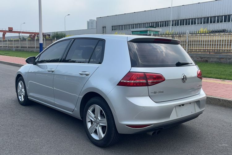 Used Volkswagen Golf 2015 1.4TSI Automatic Luxury Model Exterior 5