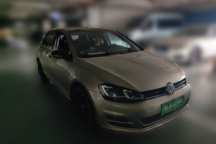 Used Volkswagen Golf 2015 1.4TSI Automatic Comfort Model Front Right 45 Deg