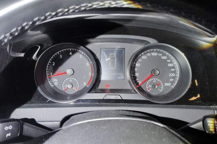 Used Volkswagen Golf 2015 1.4TSI Automatic Flagship Model Instrument Cluster