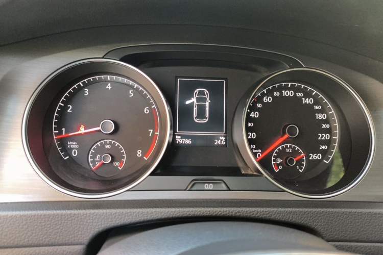 Used Volkswagen Golf 2015 1.6L Automatic Comfort Model Instrument Cluster