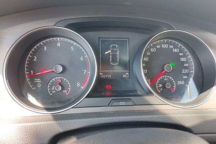 Used Volkswagen Golf 2015 1.6L Automatic Comfort Model Instrument Cluster
