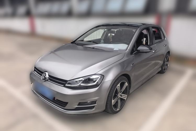 Used Volkswagen Golf 2015 1.4TSI Automatic Luxury Model Guazi used car, China used car export, Used car for sale, Used  cars, Cheapest cars for sale