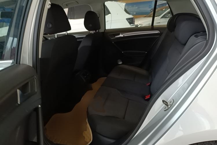 Used Volkswagen Golf 2015 1.4TSI Automatic Comfort Model Left Rear Seat